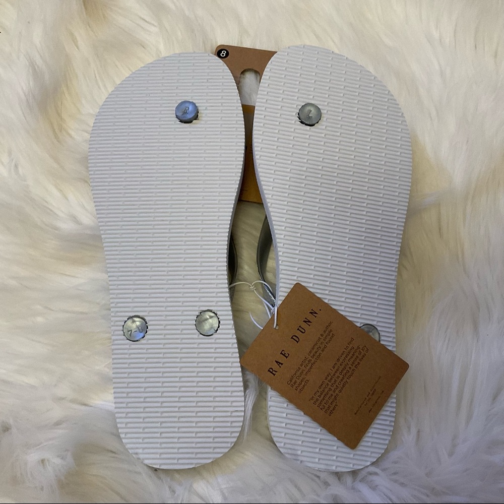 Rae Dunn Bride Flip Flops - NWT - Size 8 - Picture 8 of 10